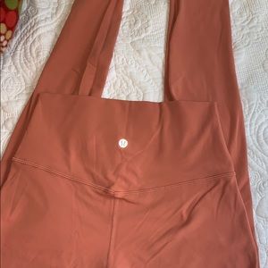 Lululemon leggings size 6